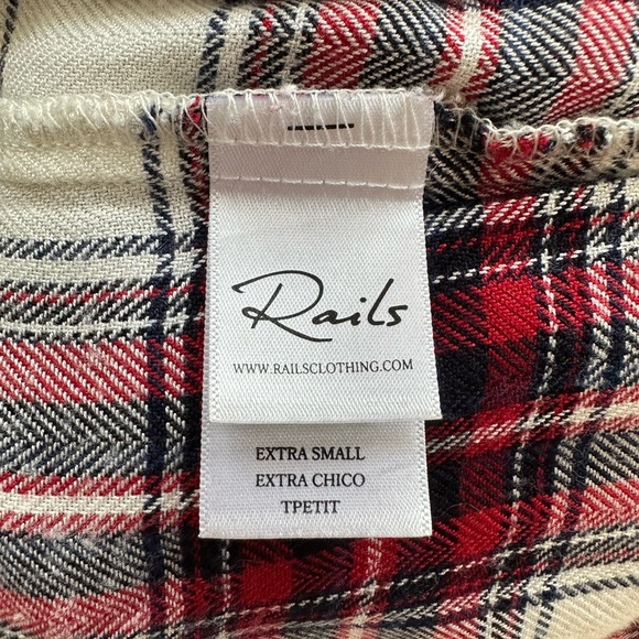 Short Sleeve Rails Button Down - Picture 5 of 7
